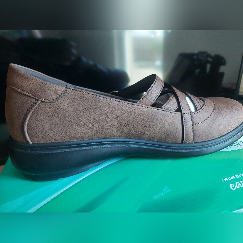 NIB Easy Street Comfort Wave Mary Janes Sz 11 Brown - Picture 6 of 10